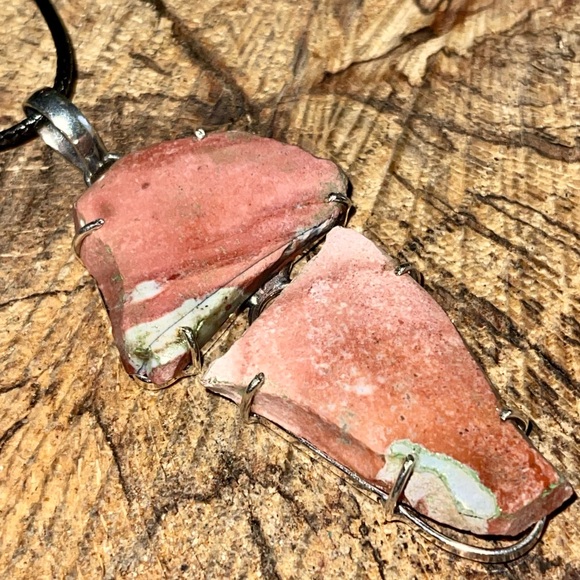 Large Mookaite Jasper Crystal Pendant 3” - Picture 9 of 10